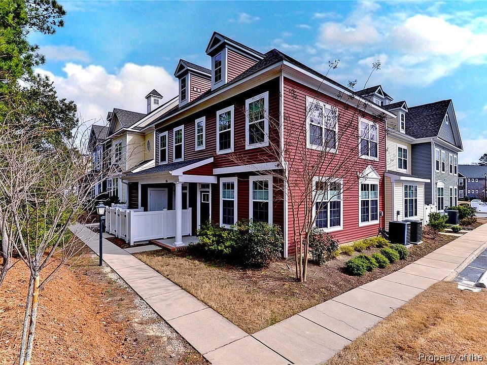 1st image of 106 Promenade Ln