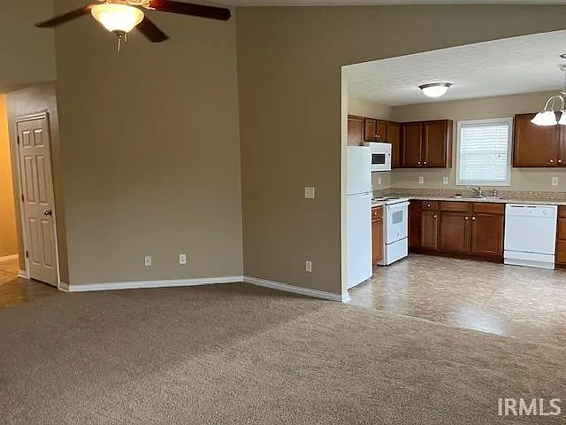 3701 Bronson Ln — Photo 4