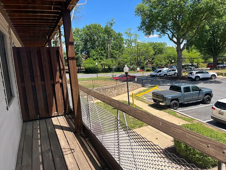 Campus Gardens — Photo 106