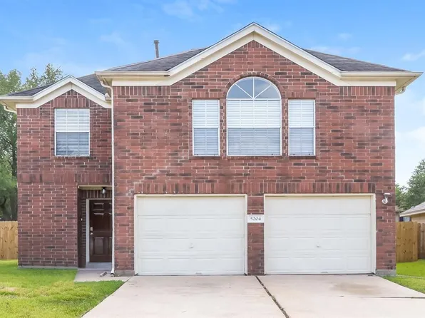 5204 Rockwood Dr, Rosenberg, TX 77471