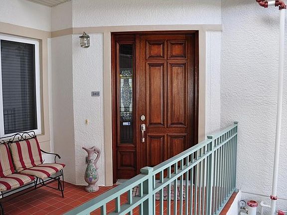 3rd image of 1038 Bellasol Way Unit 401