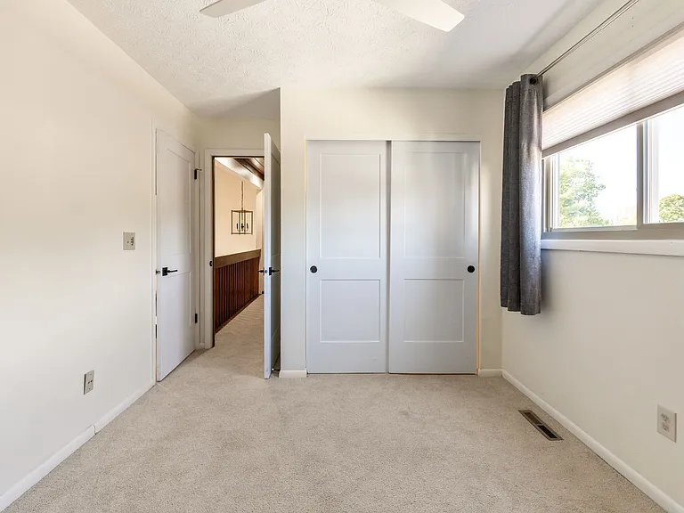 2nd Upstairs Bedroom