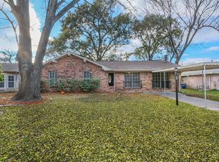 9243 Colendale Dr, Houston, TX 77037