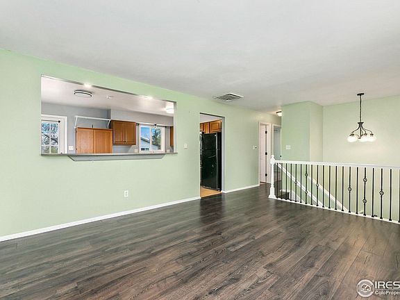 3rd image of 8205 Hallett Ct
