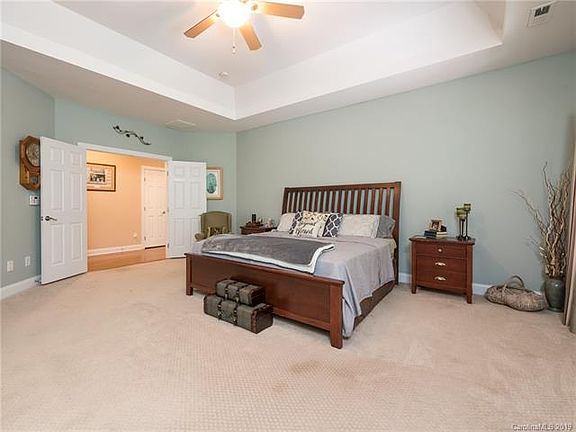 5th image of 220 Village Glen Way