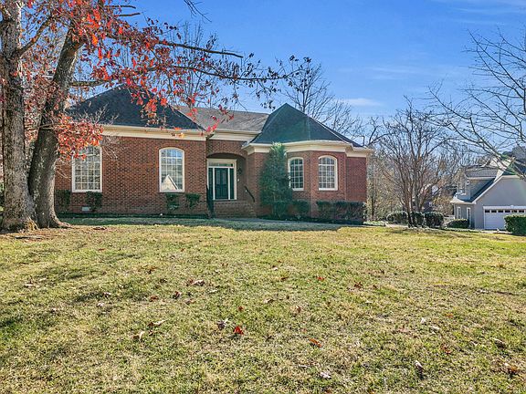 2nd image of 135 Laural Hill Dr