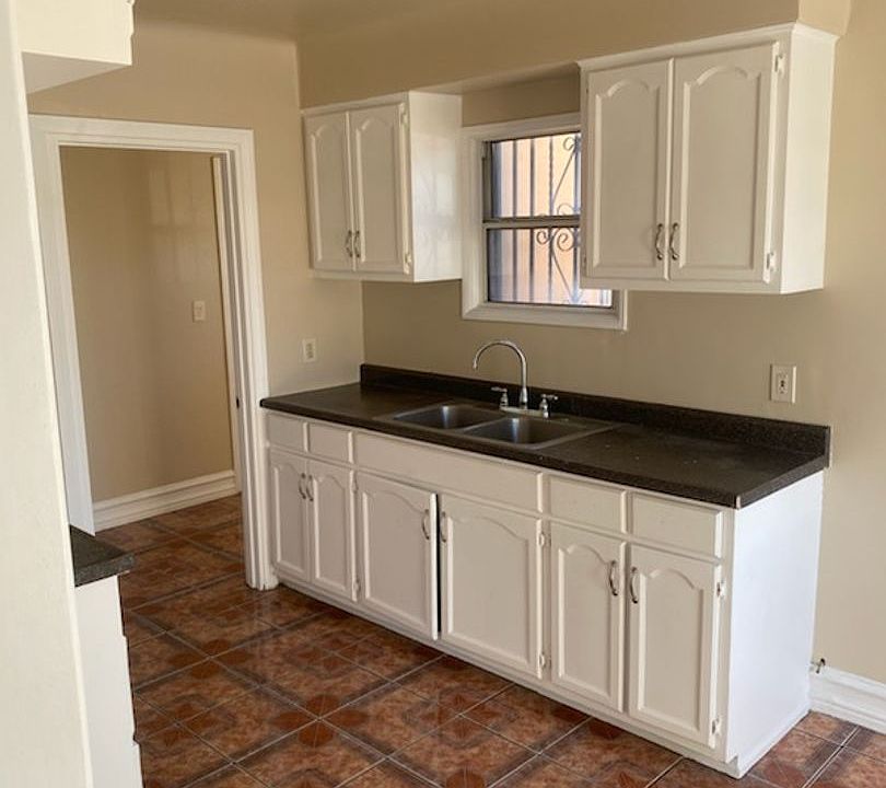 1st image of 2658 E 58th St #2658
