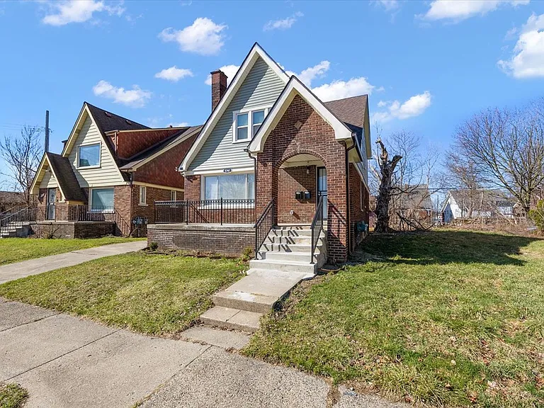 5741 Lakewood St — Photo 5