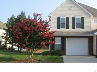 2631 Hamlet Green Dr, Raleigh, NC 27614