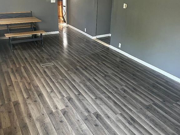 2nd image of 504 S 5th St