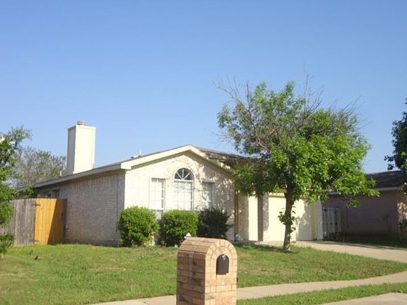 3rd image of 5909 Tidewater Dr