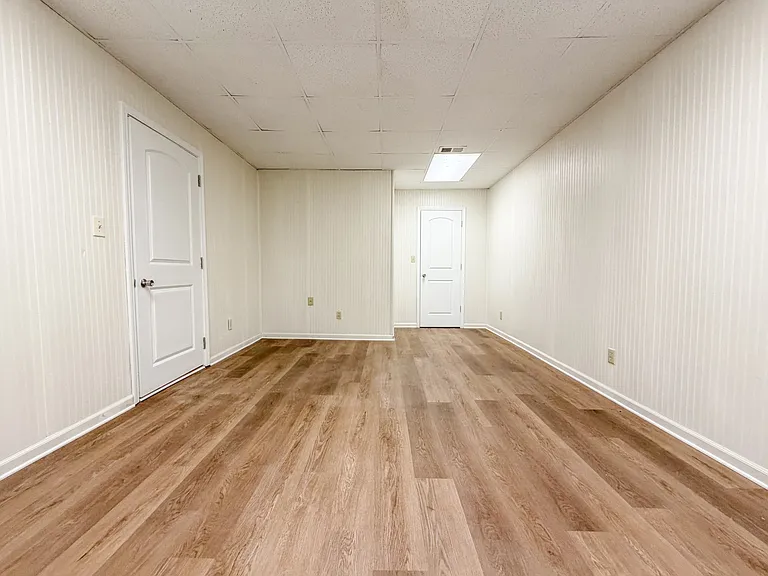 1077 Claylick Rd — Photo 34
