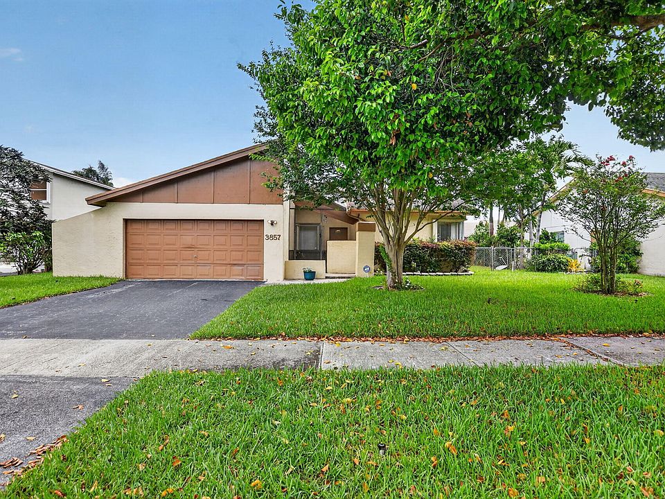 1st image of 3857 NW 1st Place