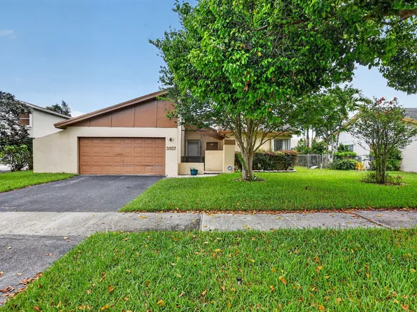 3857 NW 1st Place, Deerfield Beach, FL 33442