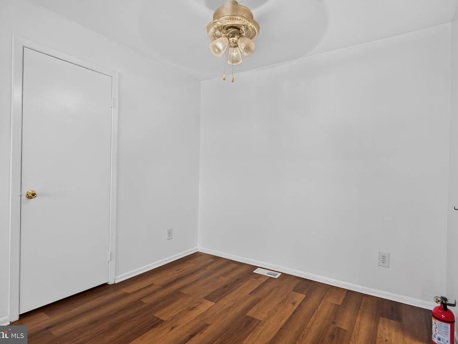 2 bed, 2.0 bath, 940 sqft, $2,100 — Photo 4