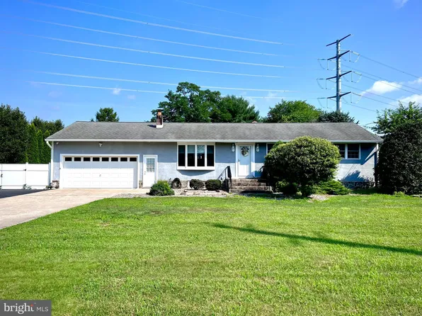 874 Edinburg Rd, Trenton, NJ 08690