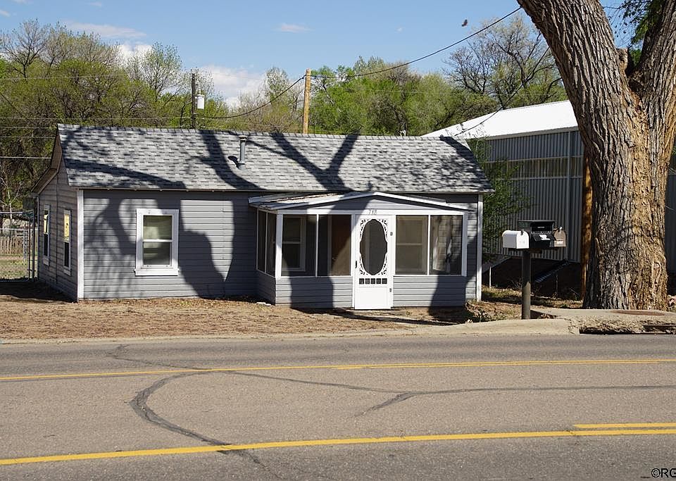 1st image of 718 S 9th St