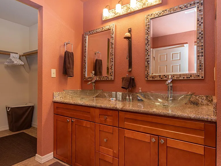 625 Deer Pass Dr — Photo 16