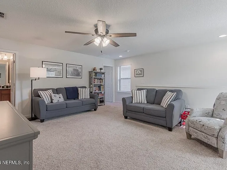 14024 Corrine Cir — Photo 17