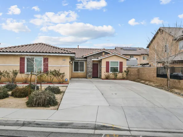 2054 E Jenner St, Lancaster, CA 93535