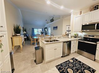 1051 Winding Pines Cir #208, Cape Coral, FL 33909
