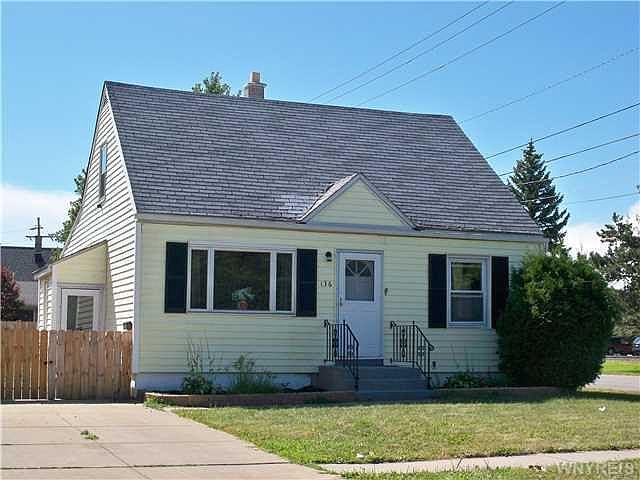 1st image of 136 Iroquois Ave