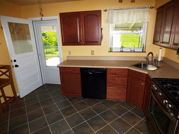 5th image of 1723 Sanborn Dr