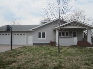 225 N Adams St, Cheney, KS 67025