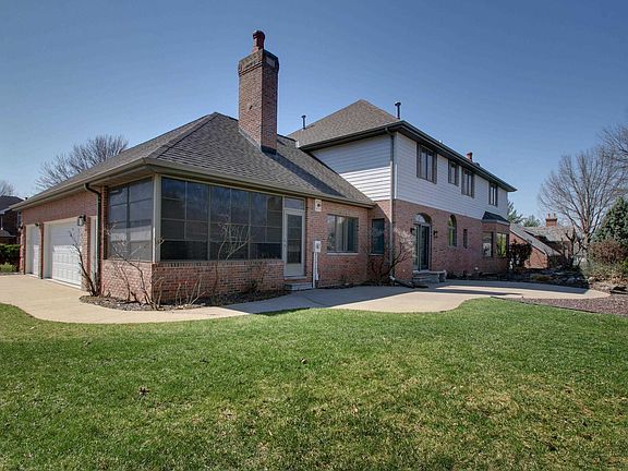 2nd image of 3131 Acadia Way