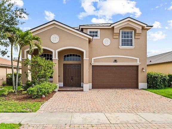 2nd image of 2166 SW NEWPORT ISLES Boulevard