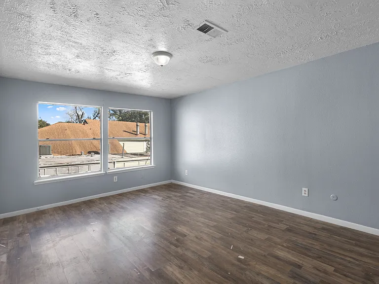 5706 Easthampton Dr #A — Photo 6