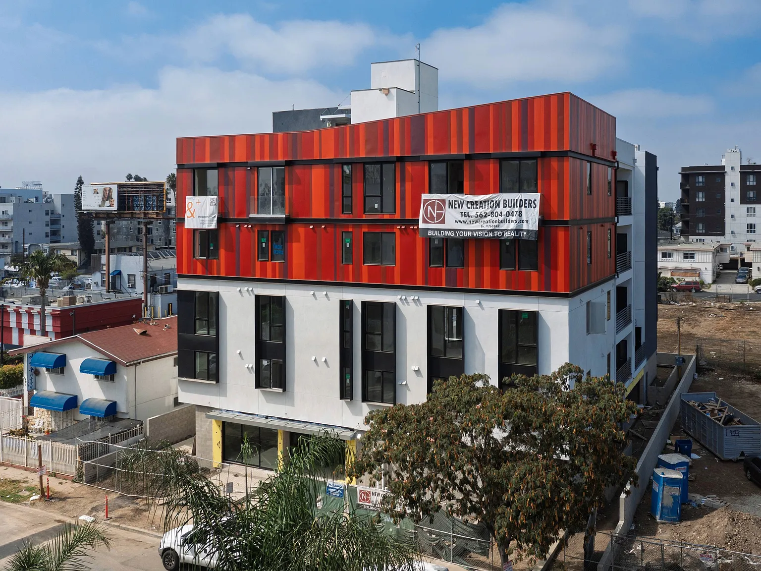 Lux Catalina — Photo 2
