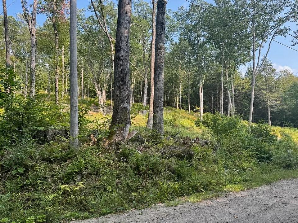 2nd image of 72 Pound Road South