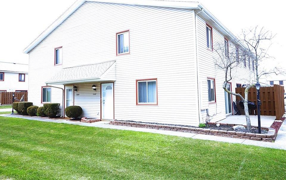 1st image of 1227 Roundtable Ct #B11-3
