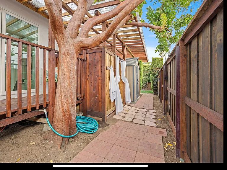 1204 California St — Photo 45