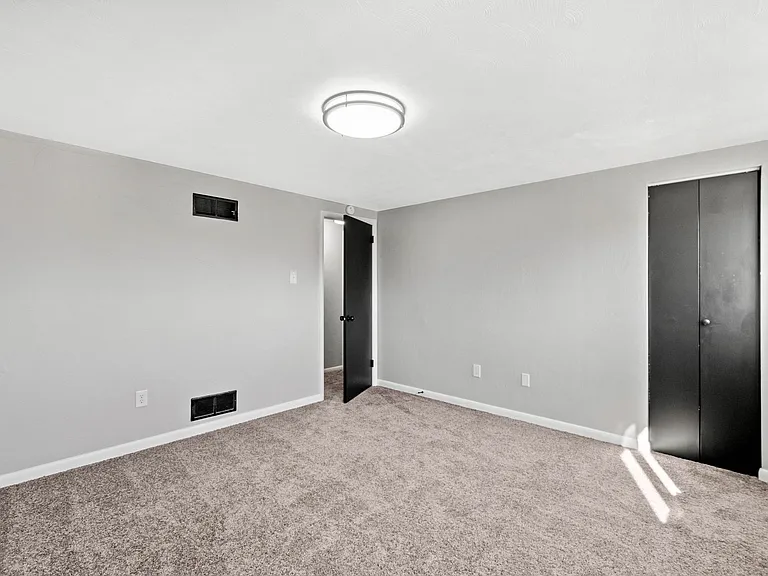 Baldwin Cathell Townhouses — Photo 38
