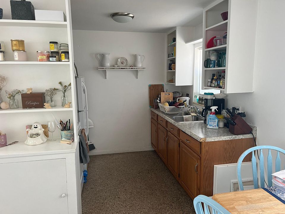 1st image of 205 E Washington Ave