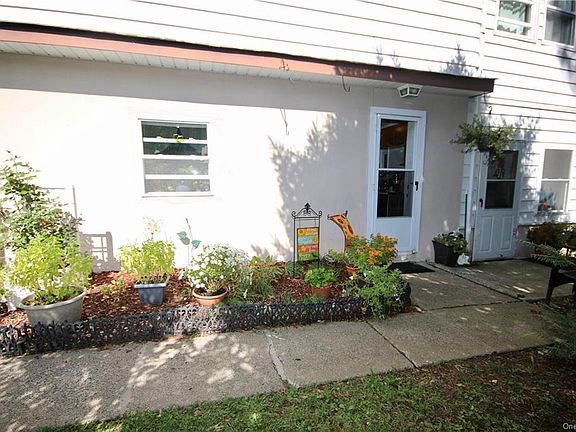 3rd image of 8 N Fremont Ave