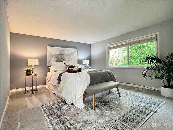 5th image of 10020 NE 120th St #C1