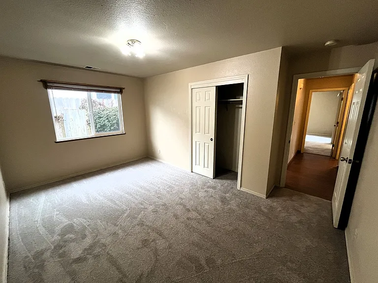 1426 Underwood Ct — Photo 7