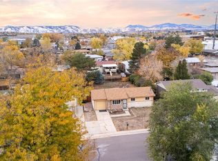 909 Nelson St, Lakewood, CO 80215