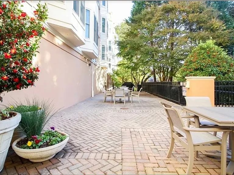 225 E Ponce De Leon Ave #404 — Photo 10