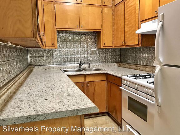 5th image of 205 Scammel St APT 2