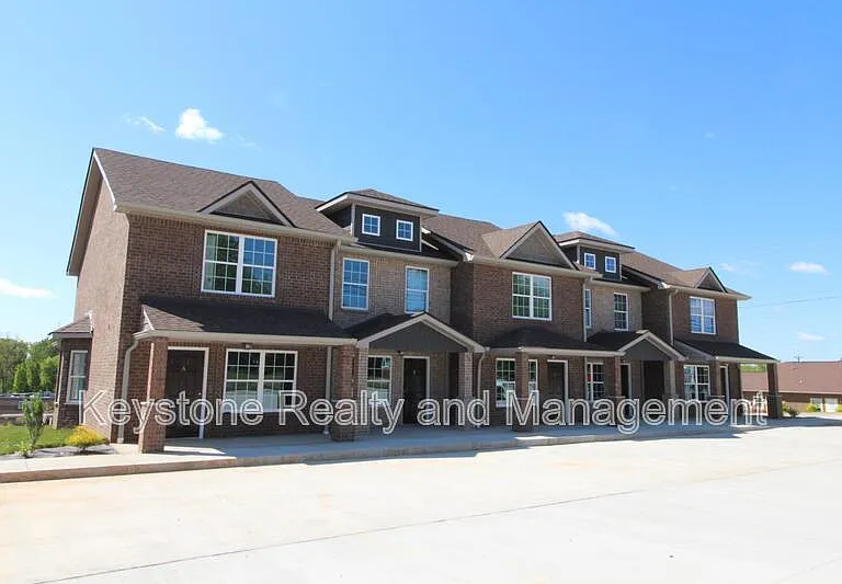301 Landrum Pl #F — Photo 1