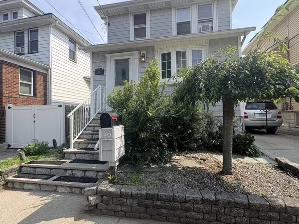 26 Heusden St, Staten Island, NY 10303