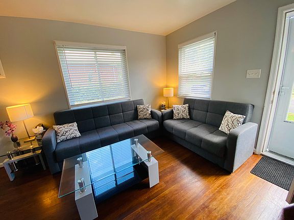 5th image of 101 S Iris St
