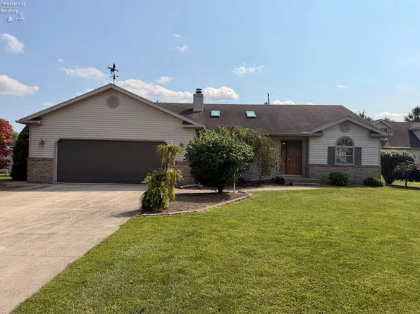 41 Adams Dr, Fremont, OH 43420