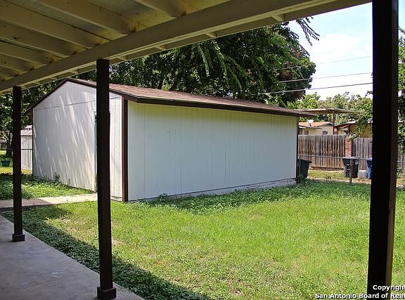 4th image of 1807 Rayburn Dr