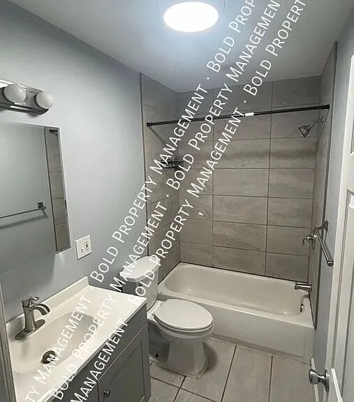 40 N 11th St #3 — Photo 6