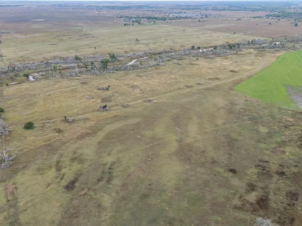 1 Co Rd, Garfield, KS 67529